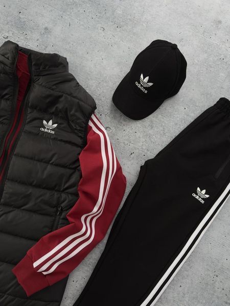 Комплект мужской Адидас Adidas спортивный костюм жилетка кепка весенний осенний 2623042031 фото