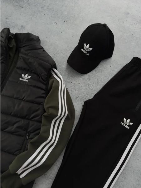 Комплект мужской Адидас Adidas спортивный костюм жилетка кепка весенний осенний L 2626542708 фото