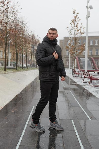 Куртка зимова Чоловіча Найк Пуховик комплект брюки з тринитки утеплені чорні + Барсетка та рукавички 2400533777 фото