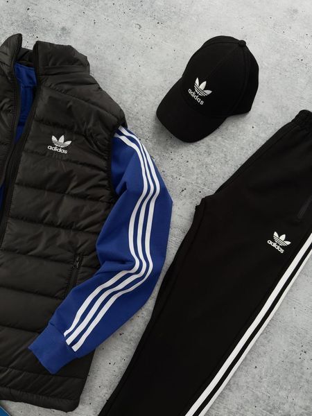 Комплект чоловічий Адідас Adidas спортивний костюм жилет кепка весняний осінній 2623042030 фото