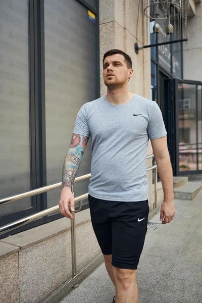 Спортивний комплект чоловічий Nike сіра футболка+чорні шорти літній костюм трикотажний найк повсякденний XL 2656646070 фото